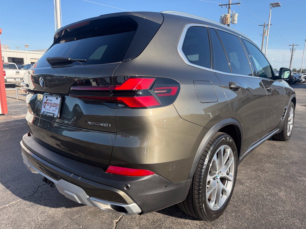Used 2024 BMW X5 xDrive40i w/ Premium Package AWD/4WD image 3
