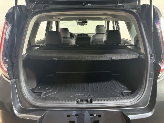 Used 2024 Kia Soul GT-Line w/ GT-Line Technology Package FWD image 9