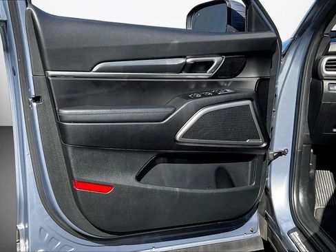 Used 2021 Kia Telluride S FWD image 21