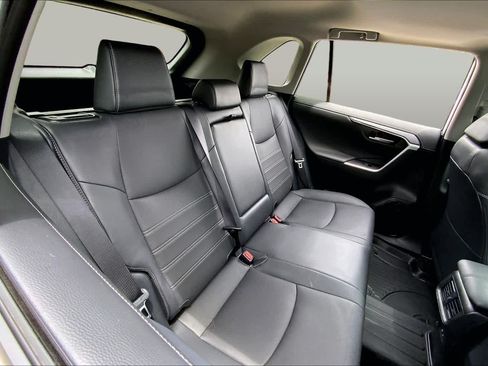 Used 2025 Toyota RAV4 Limited FWD image 20