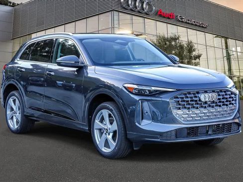 Used 2025 Audi Q5 Premium Plus image 5