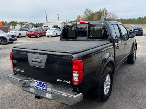 Used 2018 Nissan Frontier SV image 7