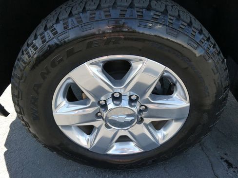 Certified 2020 Chevrolet Silverado 3500 LTZ w/ LTZ Premium Package AWD/4WD image 11