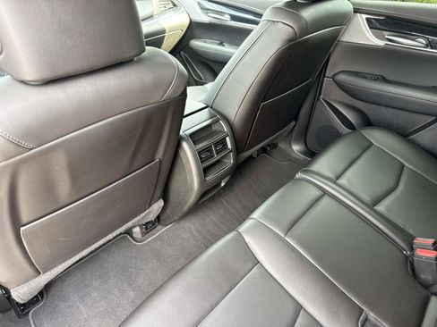 Certified 2025 Cadillac XT5 Premium Luxury image 14