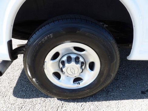 Used 2021 Chevrolet Express 2500 w/ Safety Package RWD image 51