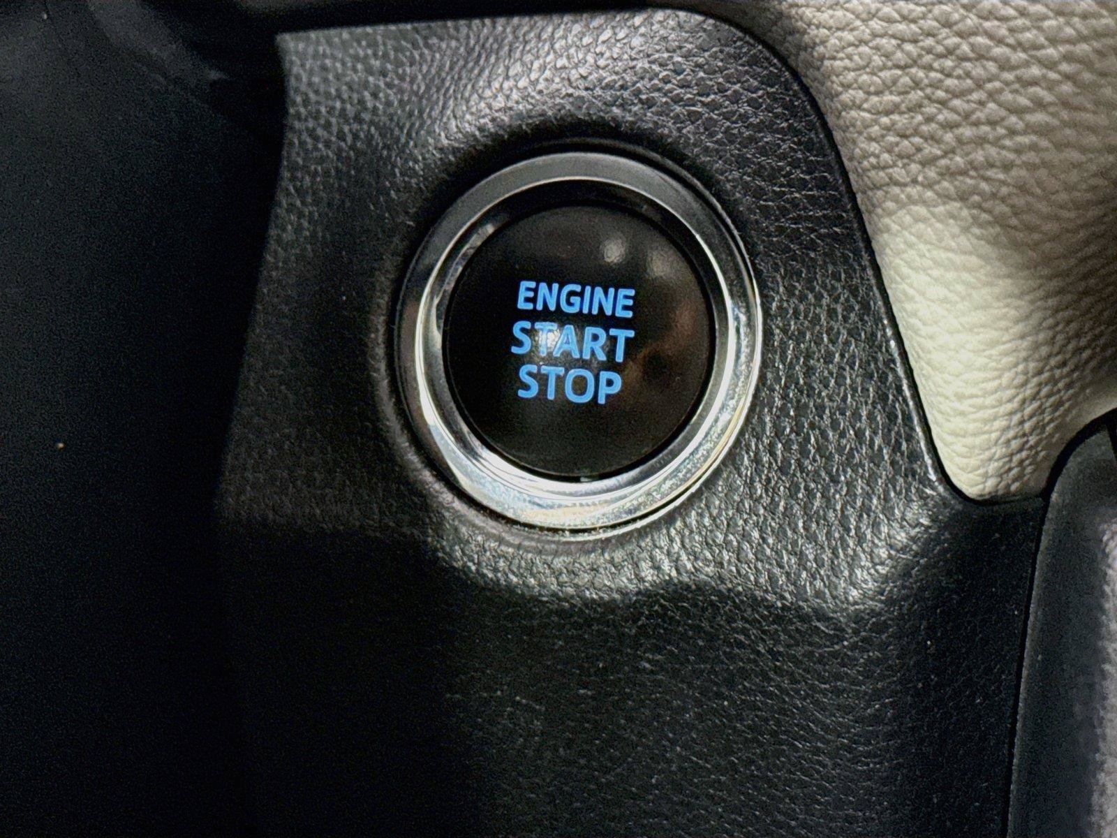 Used 2019 Toyota RAV4 XLE w/ Convenience Package FWD image 21
