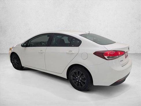 Used 2018 Kia Forte LX FWD image 8