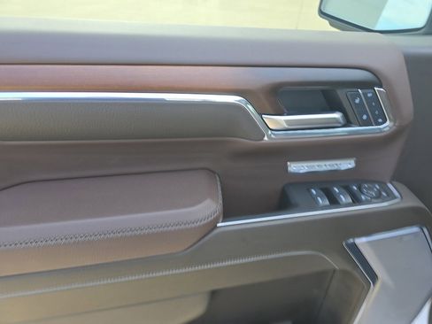 Used 2024 GMC Sierra 1500 Denali image 19