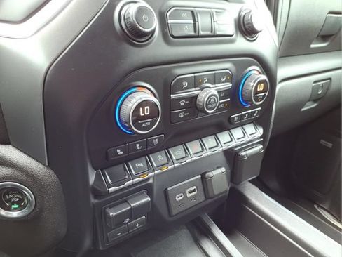 Used 2019 Chevrolet Silverado 1500 LTZ w/ LTZ Plus Package AWD/4WD image 6