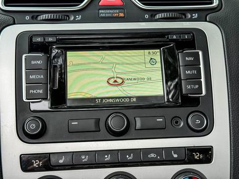 Used 2016 Volkswagen Eos Komfort image 31