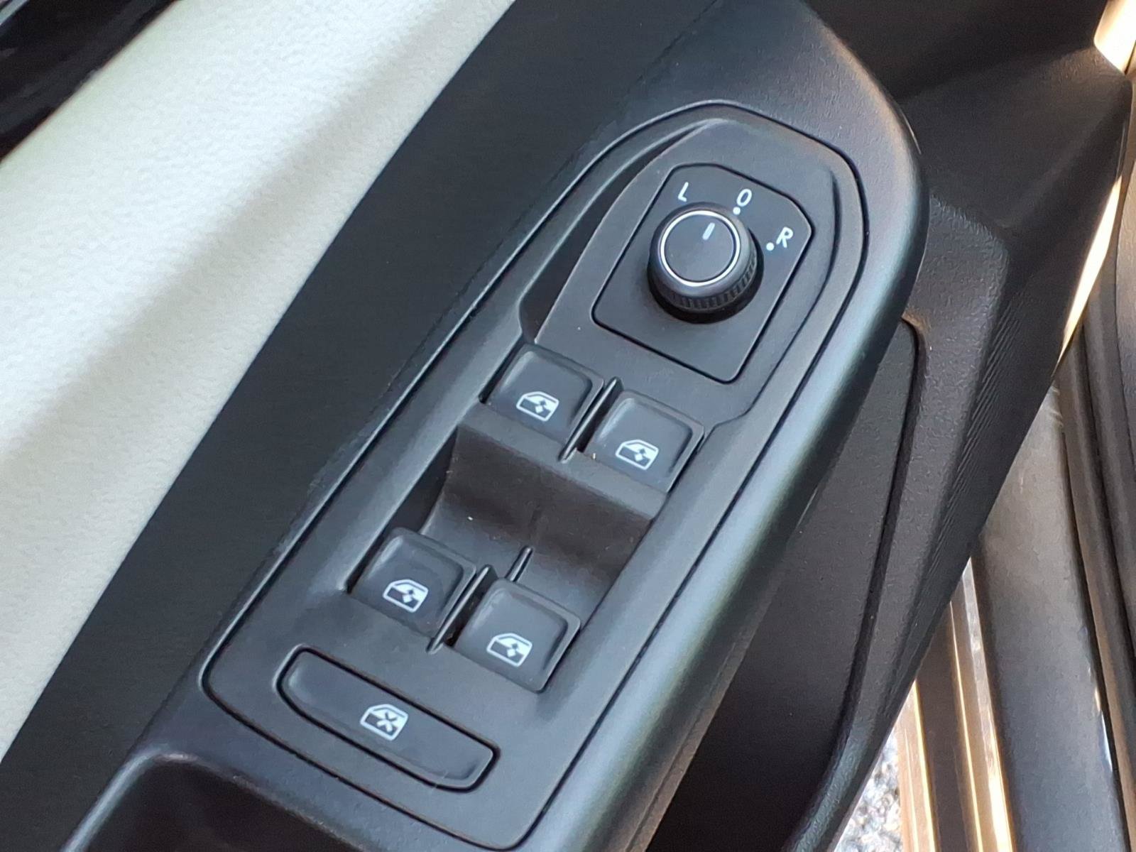 Certified 2026 Volkswagen Taos S FWD image 23