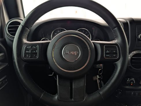 Used 2015 Jeep Wrangler Unlimited Sport w/ Quick Order Package 24S AWD/4WD image 26