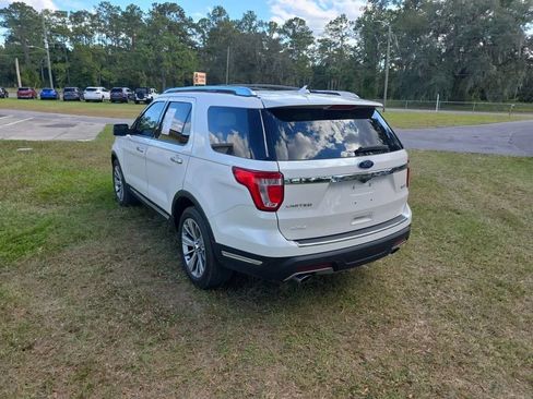 Used 2018 Ford Explorer Limited image 7