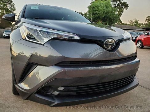 Used 2019 Toyota C-HR LE image 7