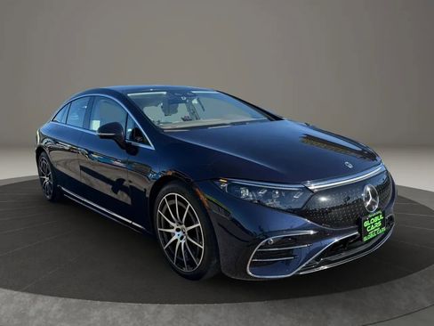 Used 2022 Mercedes-Benz EQS 450+ Sedan w/ Mbux Hyperscreeen Package image 3