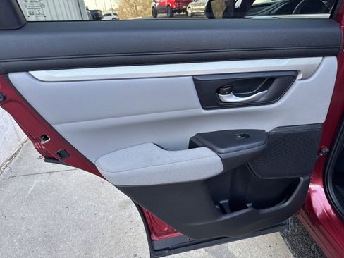 Used 2020 Honda CR-V LX image 4