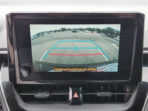 Used 2023 Toyota Corolla Cross LE image 14