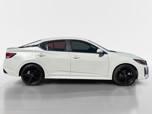 Used 2024 Nissan Sentra SR image 6