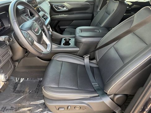 Used 2023 GMC Yukon SLT AWD/4WD image 16