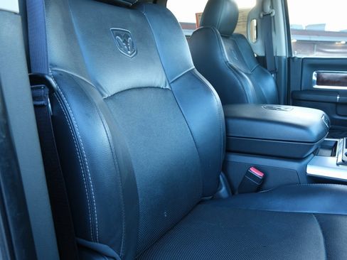 Used 2012 RAM 2500 Laramie w/ Cold Weather Group image 32