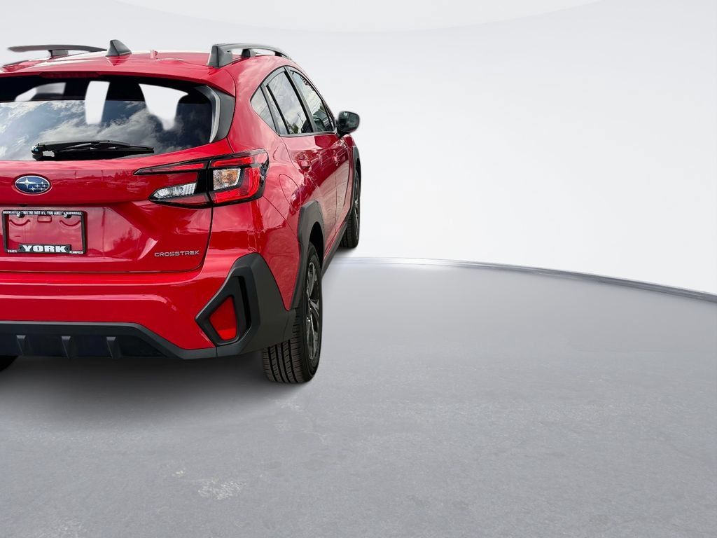 Used 2025 Subaru Crosstrek 2.5i Premium AWD/4WD image 5
