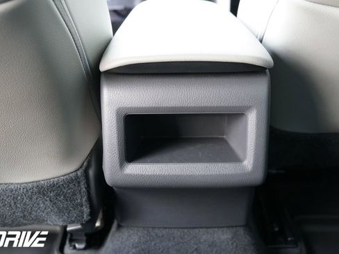 Used 2021 Toyota Camry SE image 31