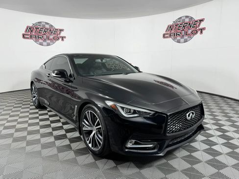 Used 2018 INFINITI Q60 3.0t Luxe w/ Sensory Package 3.0T Luxe AWD/4WD image 9