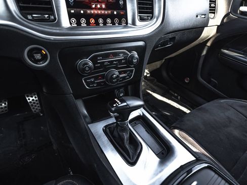 Used 2017 Dodge Charger R/T RWD image 18