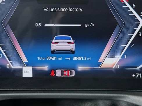 Used 2025 BMW 330i Sedan image 19