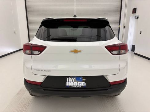 New 2026 Chevrolet TrailBlazer LS w/ LS Convenience Package FWD image 16