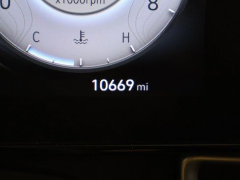 Used 2024 Hyundai Elantra SEL image 35