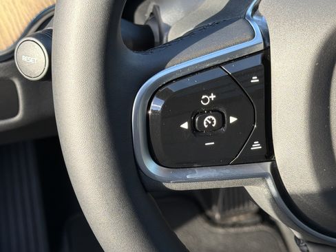 Used 2026 Volvo XC60 B5 Plus w/ Protection Package Premier image 19