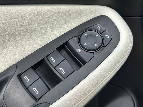 Used 2024 Buick Encore GX Preferred image 21