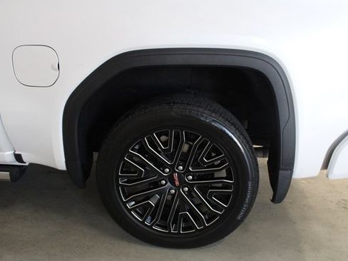 Used 2024 GMC Sierra 1500 Denali AWD/4WD image 29
