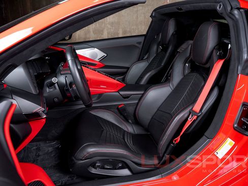 Used 2020 Chevrolet Corvette Stingray w/ 3LT Preferred Equipment Group image 22