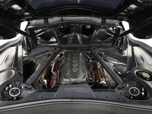 Used 2024 Chevrolet Corvette Stingray Coupe w/ Z51 Performance Package image 9