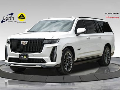 Used 2024 Cadillac Escalade ESV V