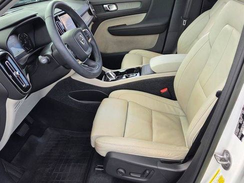 Used 2022 Volvo XC40 T5 Inscription w/ Advanced Package AWD/4WD image 9