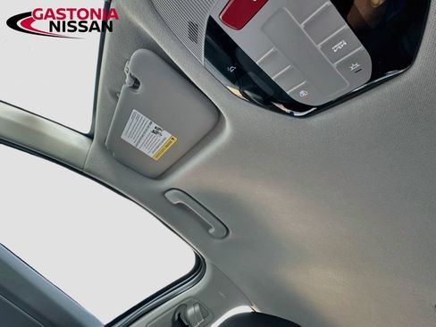 Used 2025 Kia K4 FWD image 29