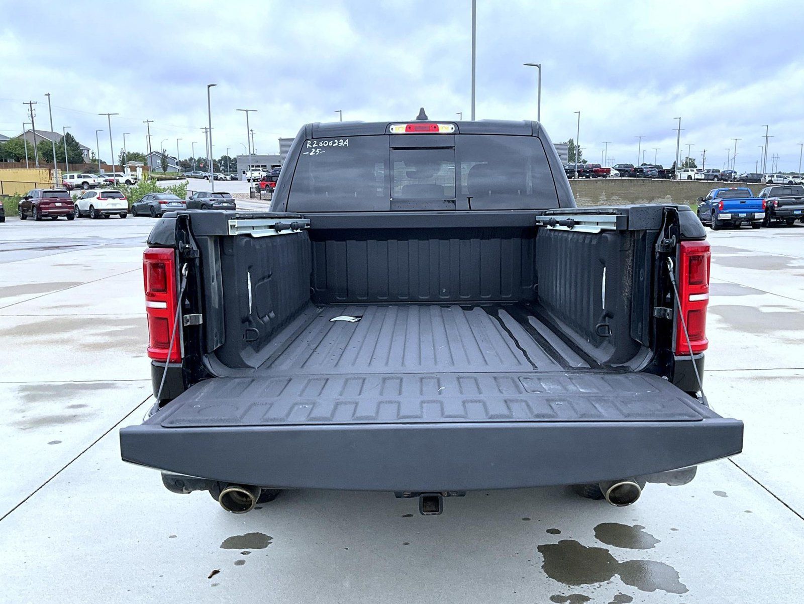 Used 2025 RAM 1500 Limited AWD/4WD image 24