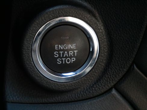 Used 2024 Subaru Outback Premium image 32