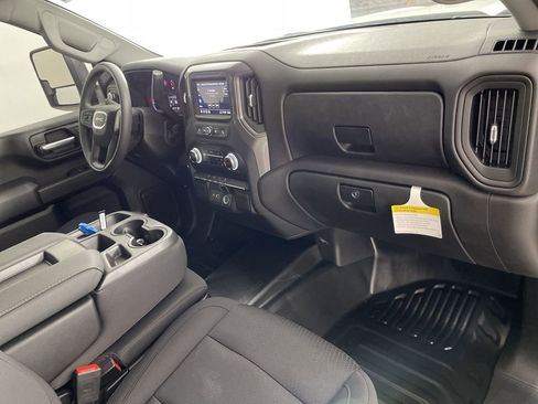 Used 2024 GMC Sierra 2500 Pro w/ Convenience Package image 28