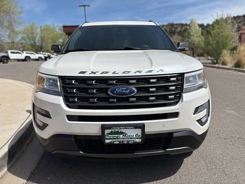 Used 2017 Ford Explorer XLT w/ Equipment Group 202A image 12