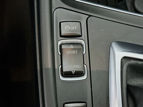 Used 2017 BMW 340i xDrive Sedan image 25