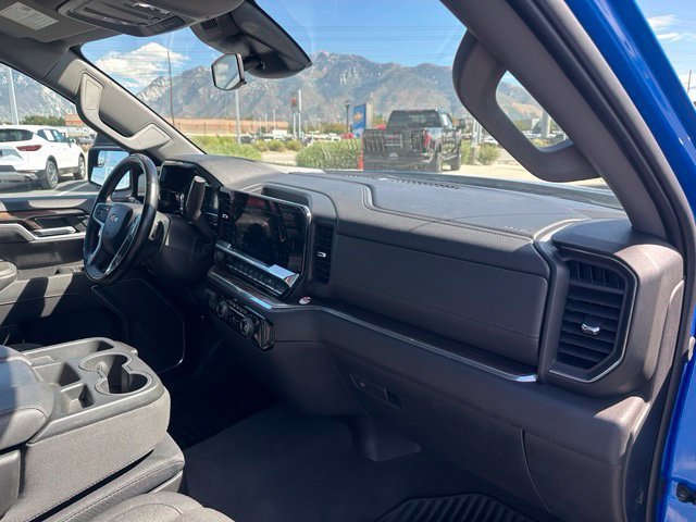 Certified 2025 Chevrolet Silverado 1500 LT AWD/4WD image 33
