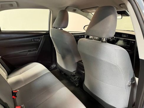 Used 2017 Toyota Corolla L w/ Carpet Mat Package (TMS) FWD image 14