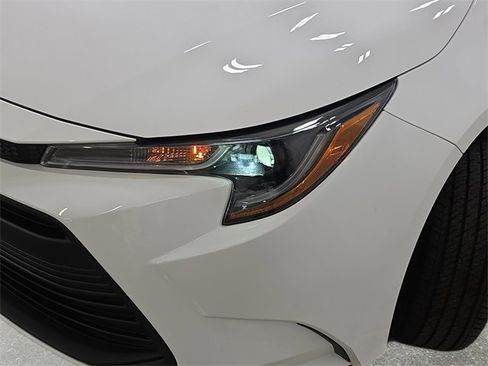 Certified 2023 Toyota Corolla LE w/ Carpet Mat Package (TMS) image 27