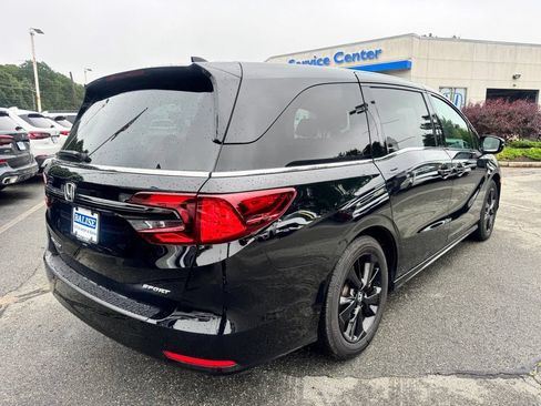 Used 2024 Honda Odyssey Sport image 5