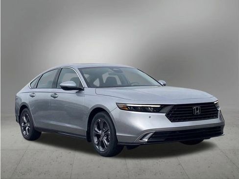 New 2026 Honda Accord EX-L image 5