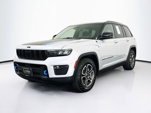 Used 2022 Jeep Grand Cherokee Trailhawk AWD/4WD image 3